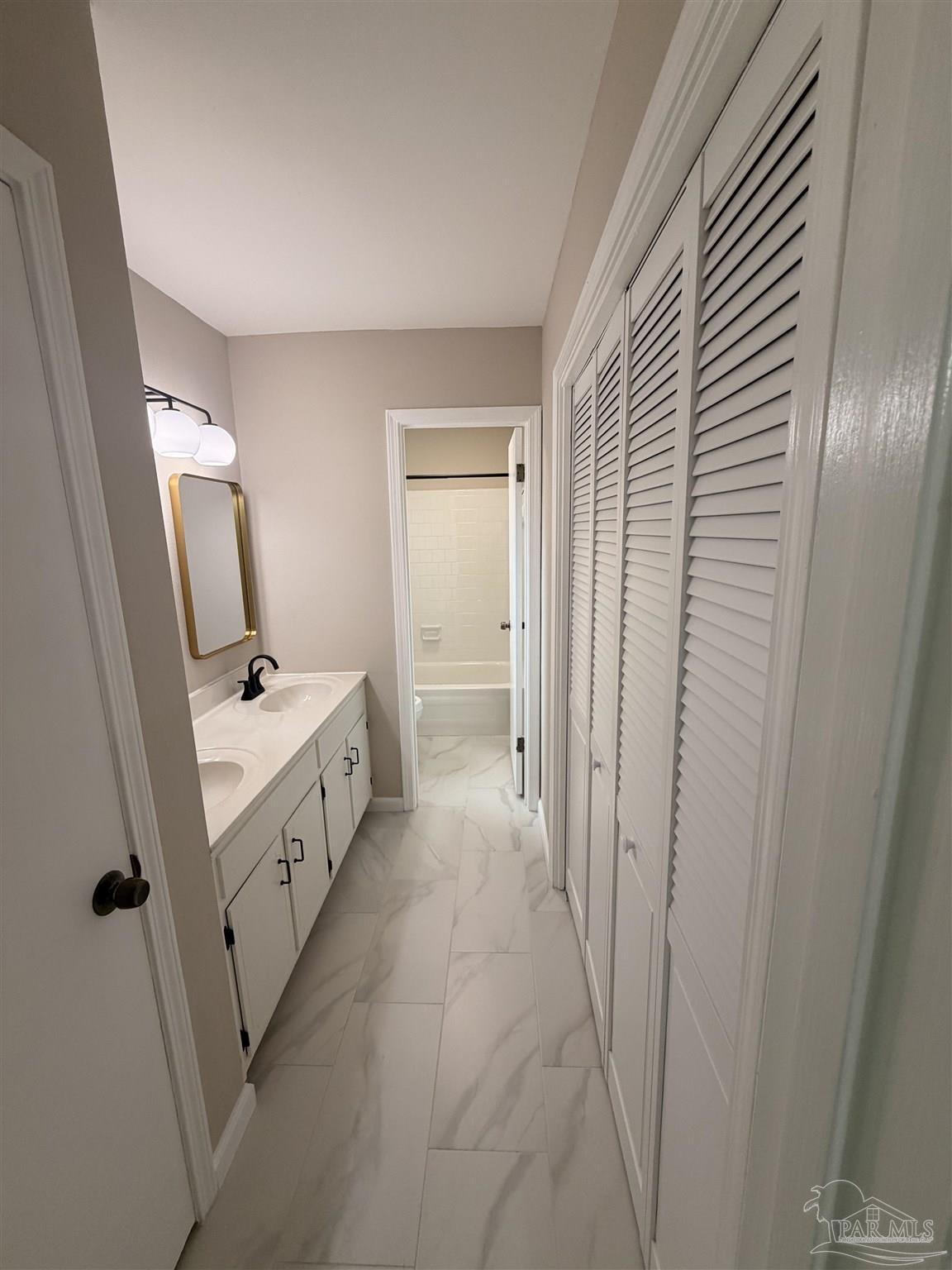 4188 Aqua Vista Dr