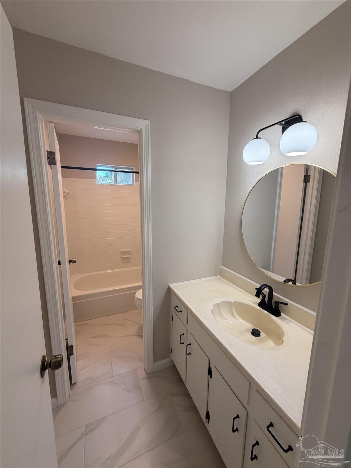 4188 Aqua Vista Dr