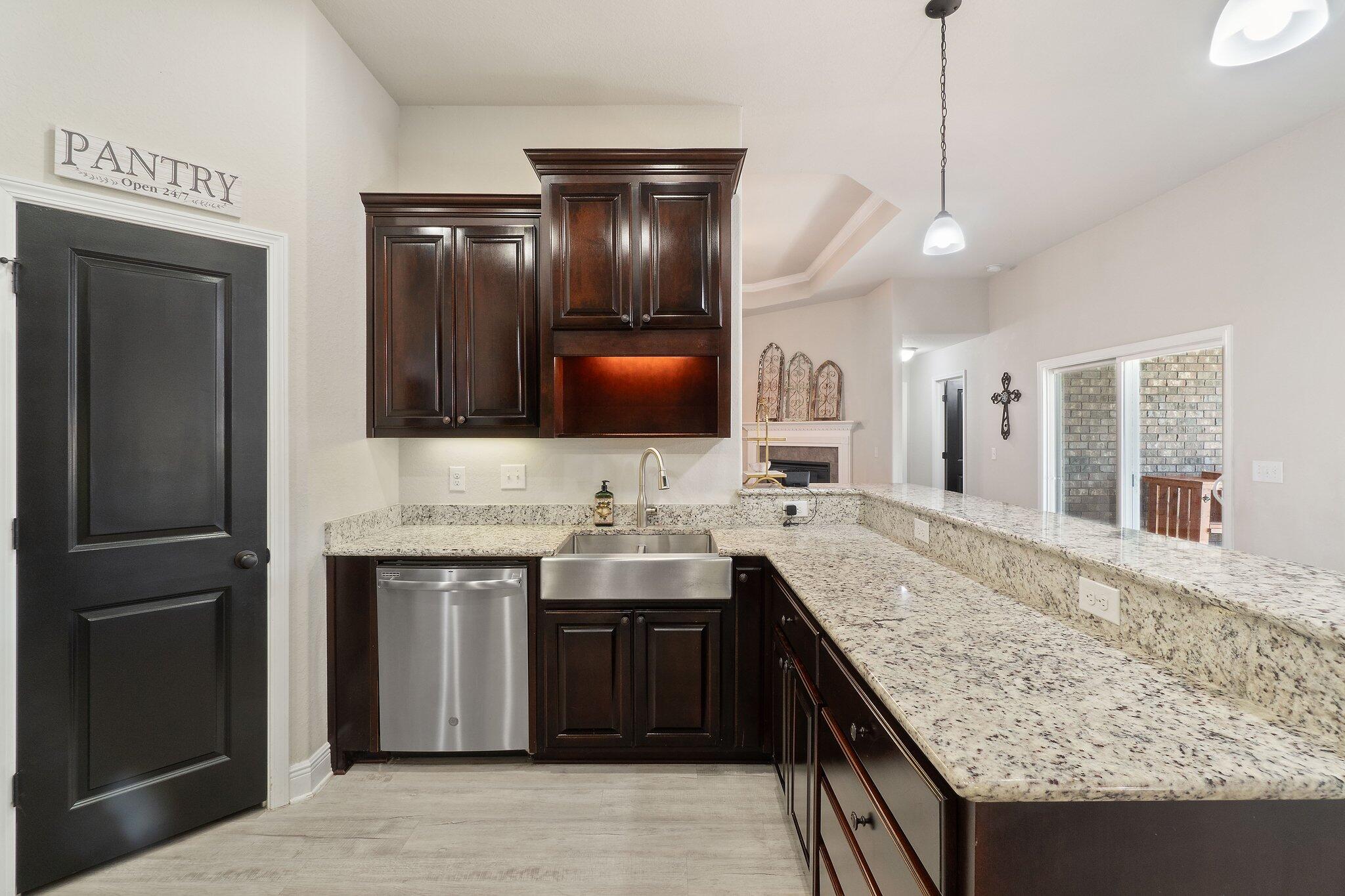 5179 Medicine Bow Street