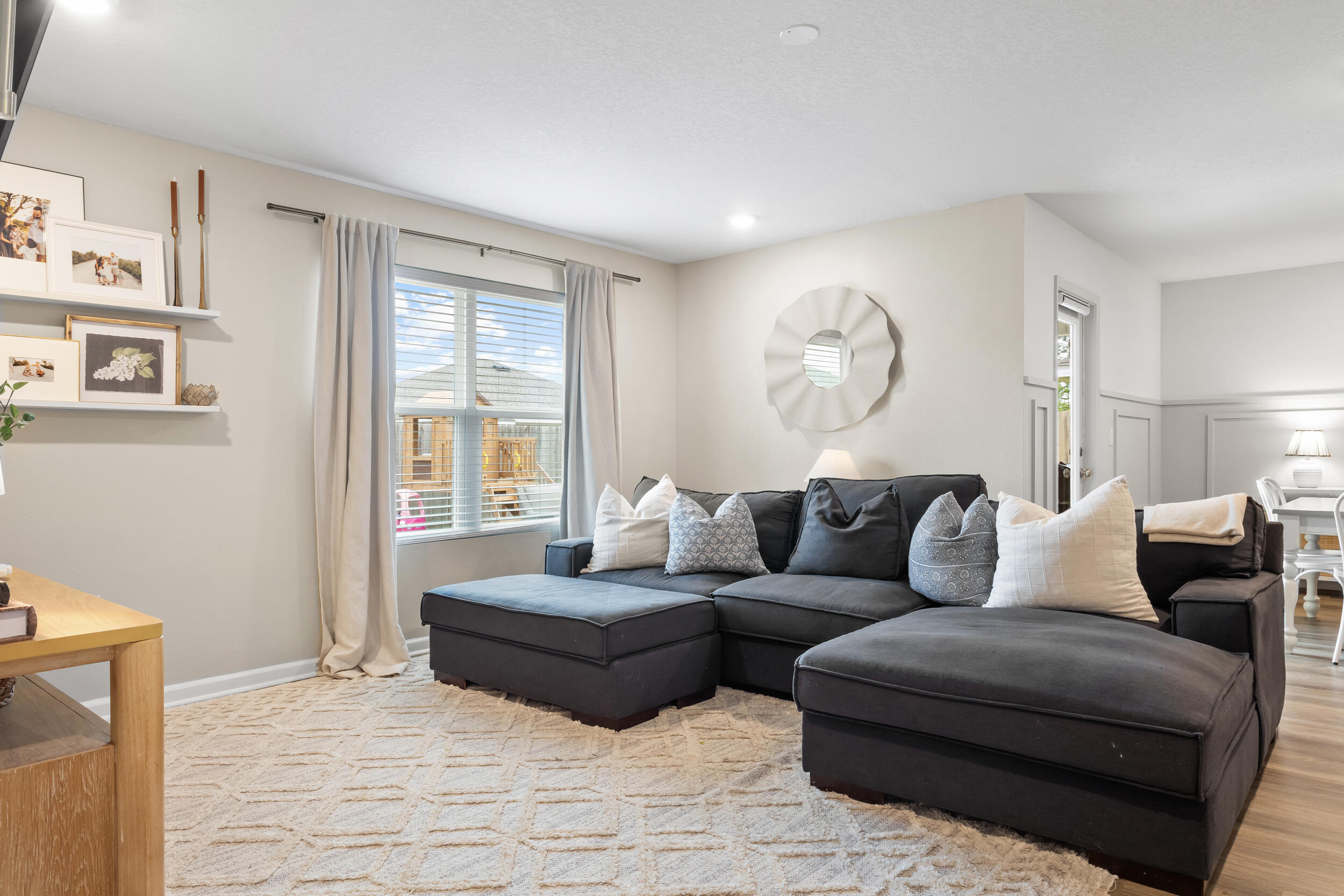 9659 Angel Oak Drive