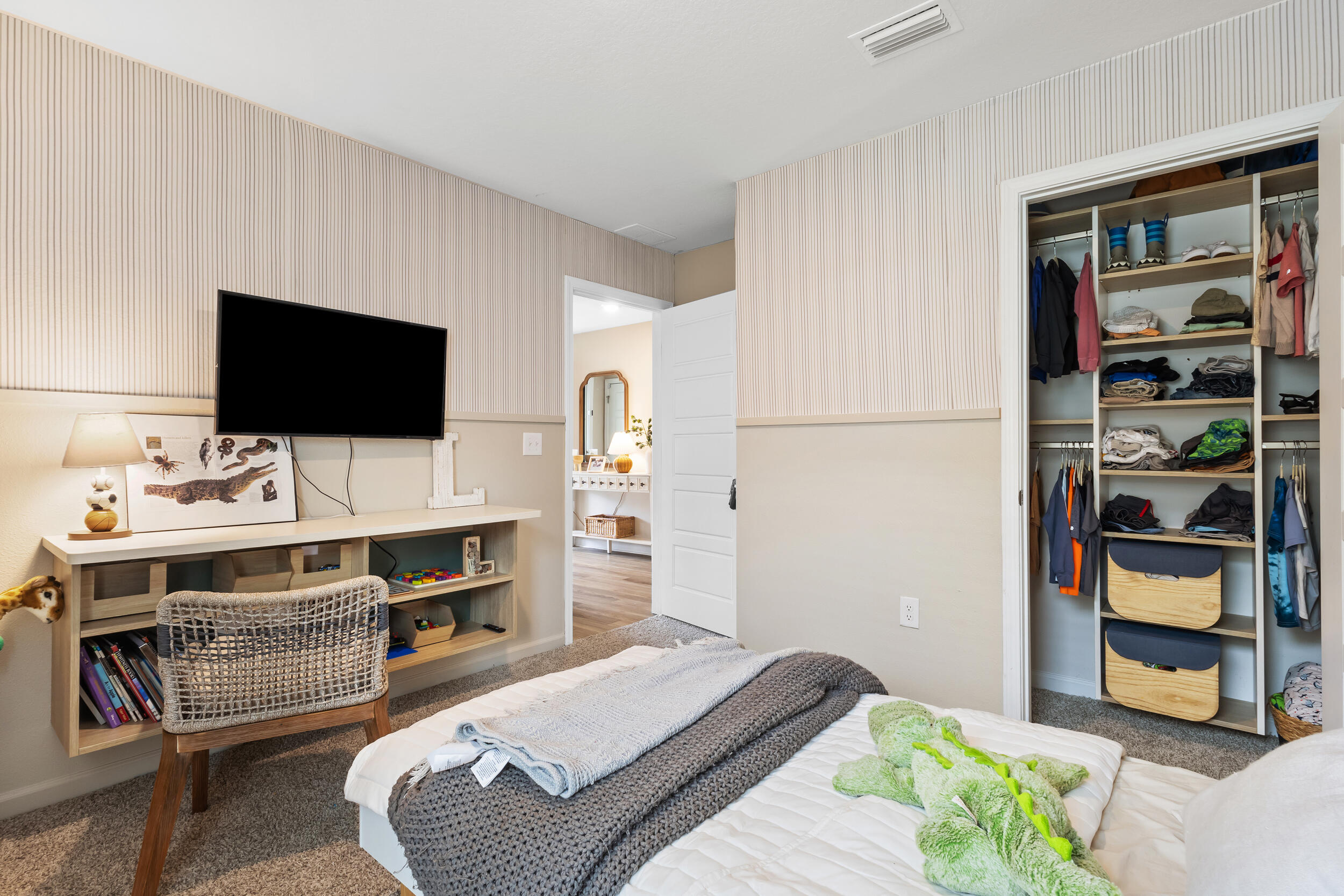 9659 Angel Oak Drive