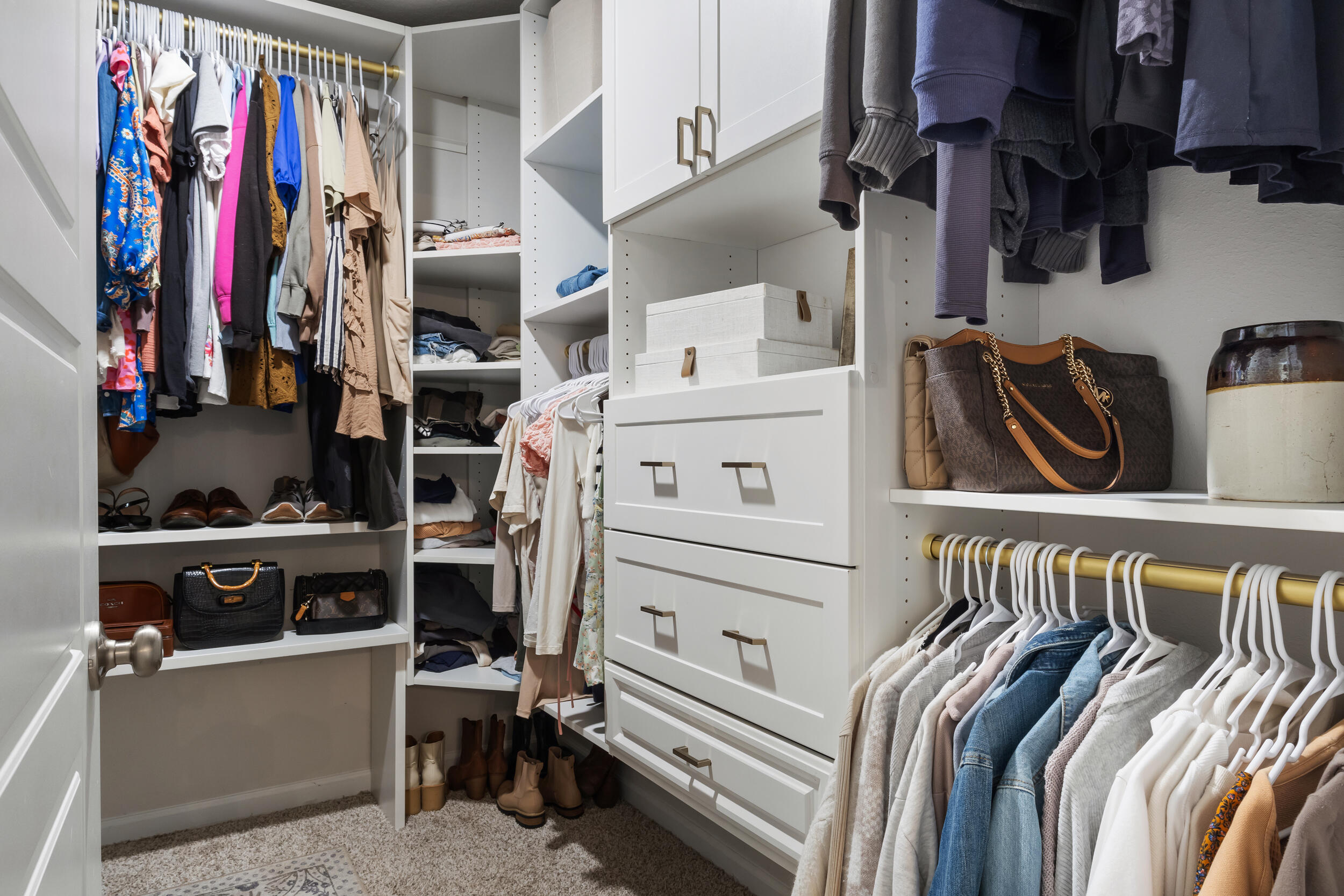 9659 Angel Oak Drive