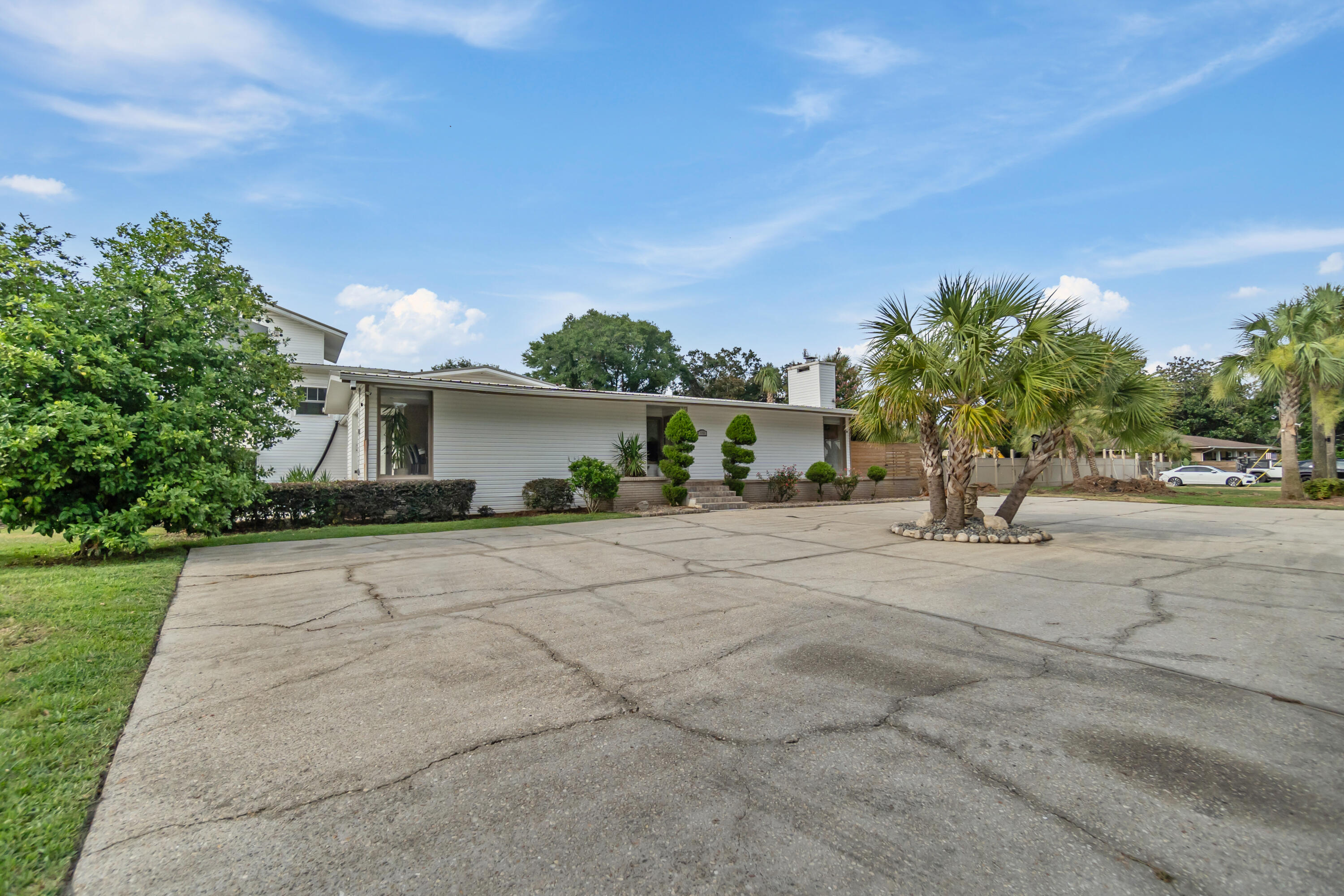 116 Julia Way