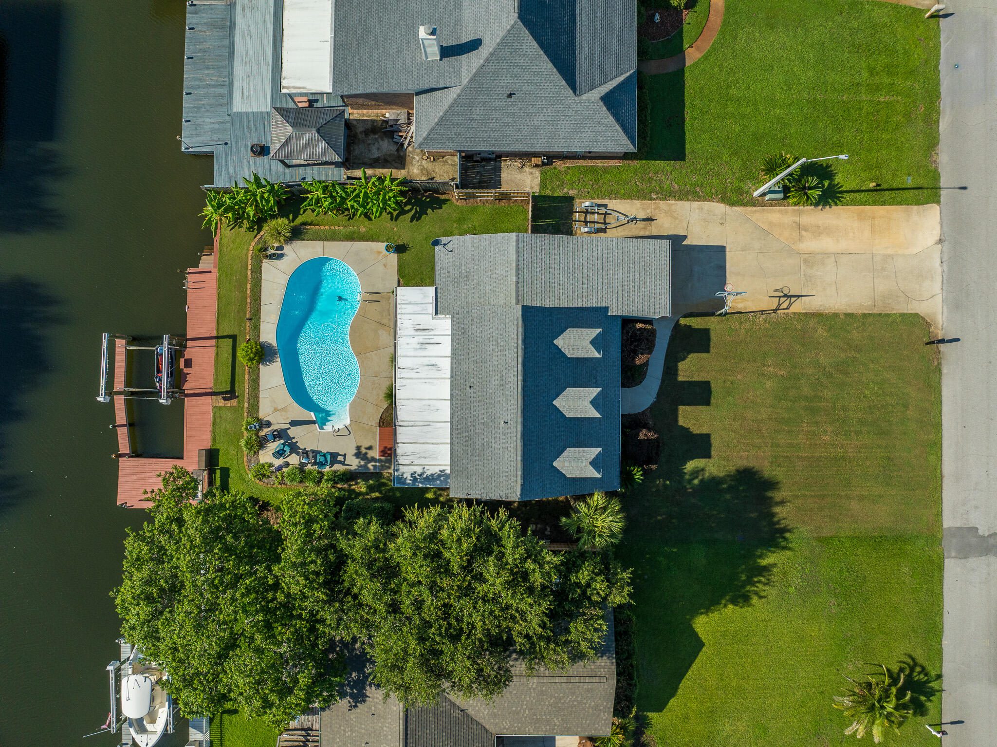 1635 College Parkway