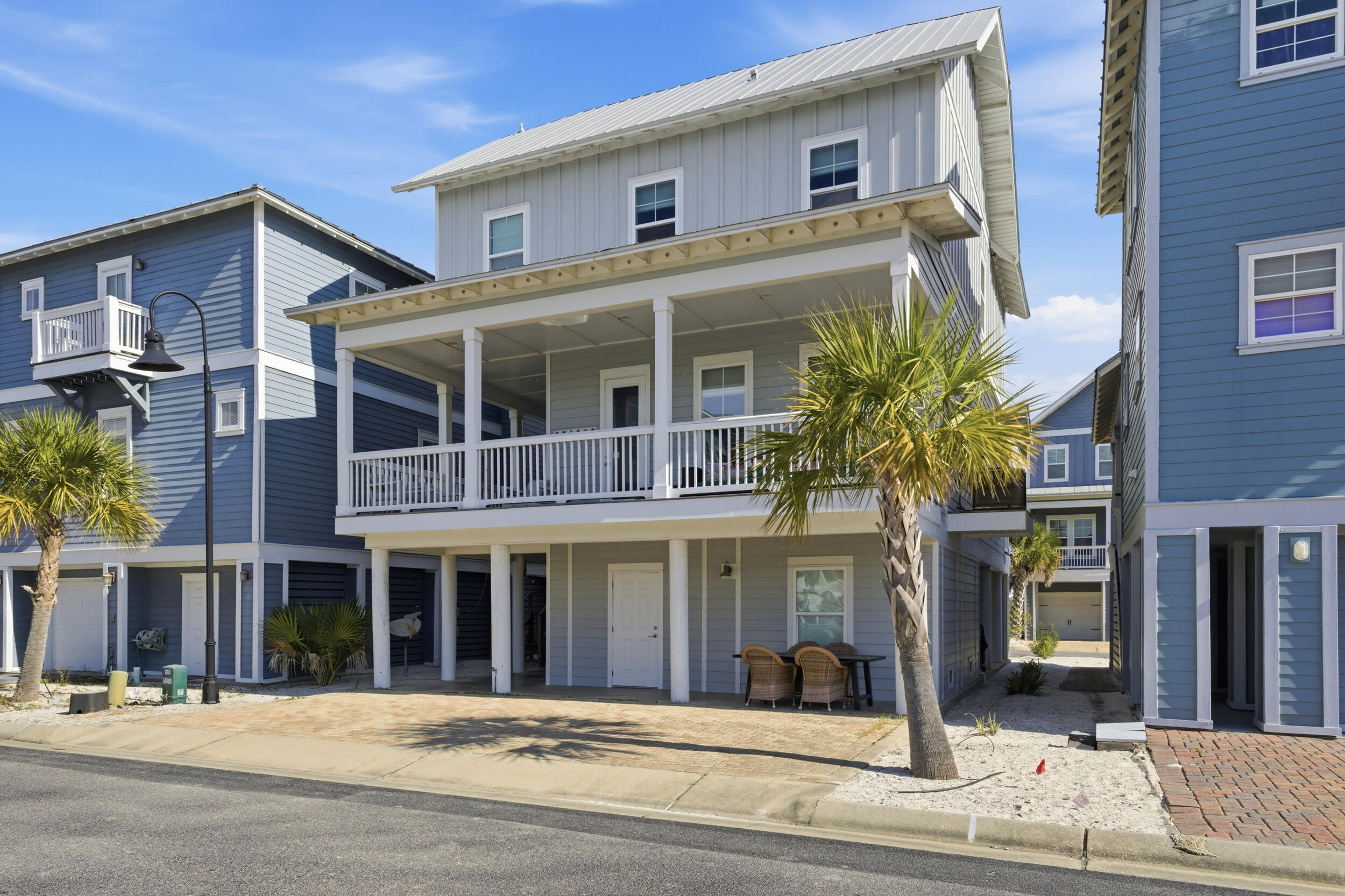 1499 Seaside Circle