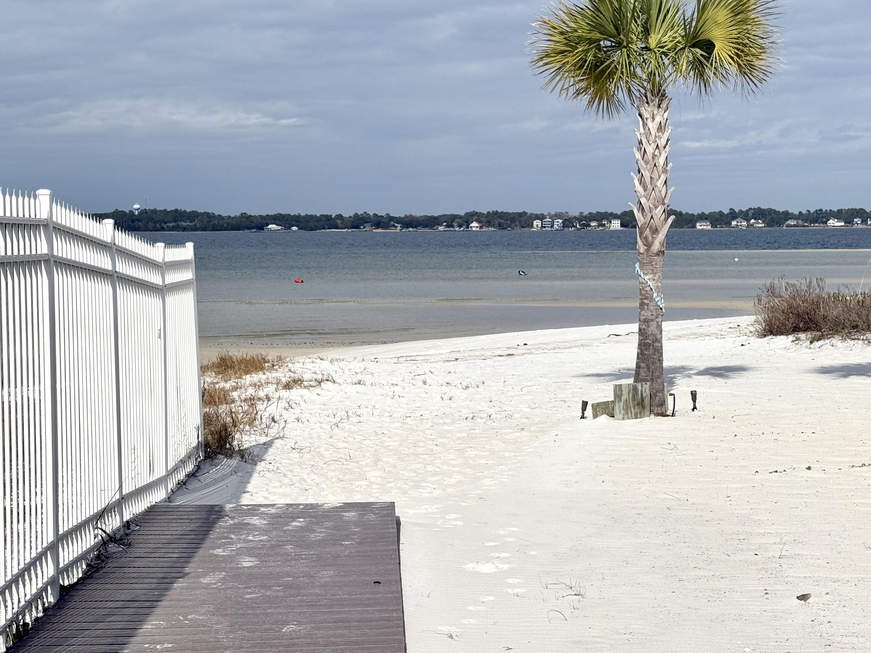 1499 Seaside Circle