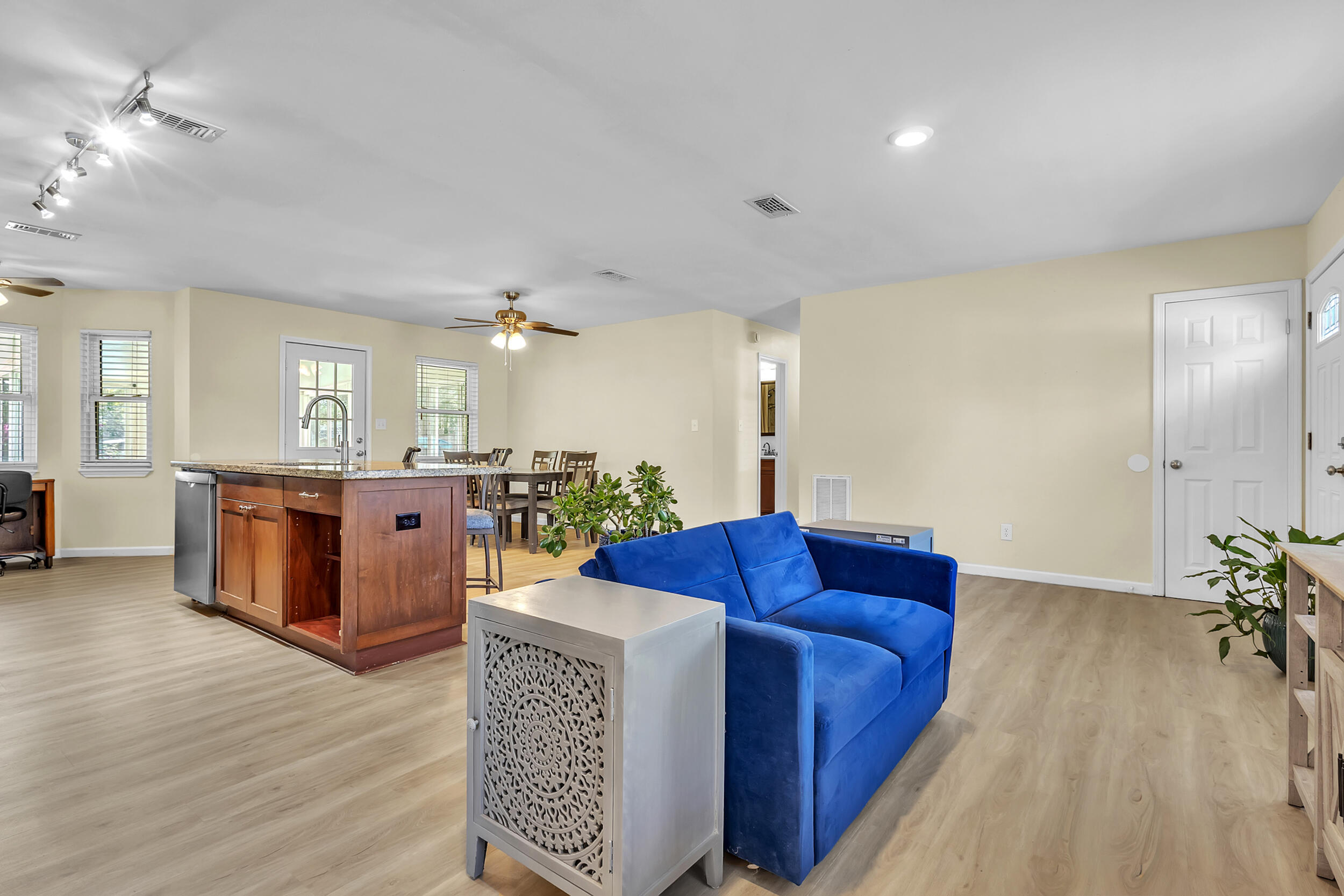 1172 New Haven Drive