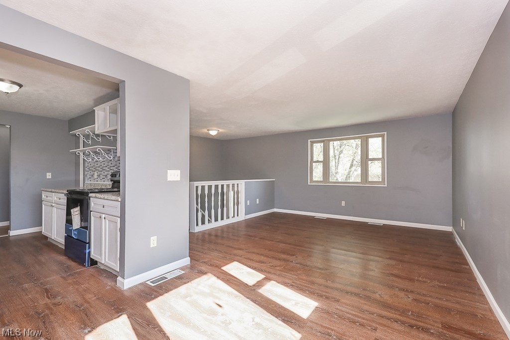 1227 W 25th