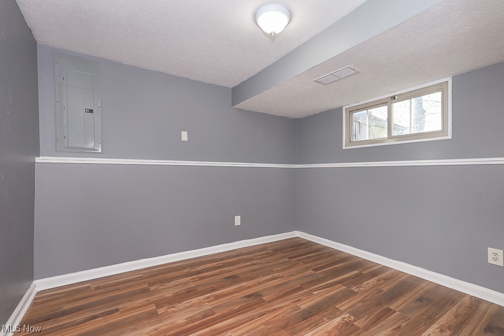 1227 W 25th