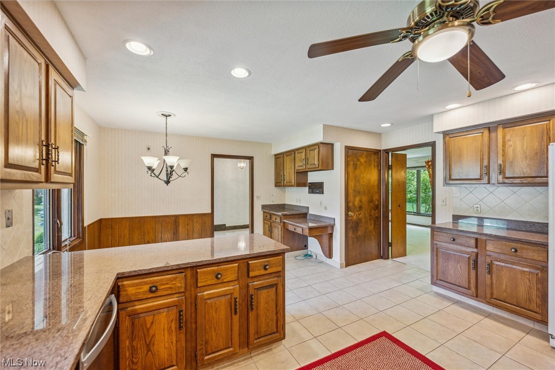 3161 Lander Road