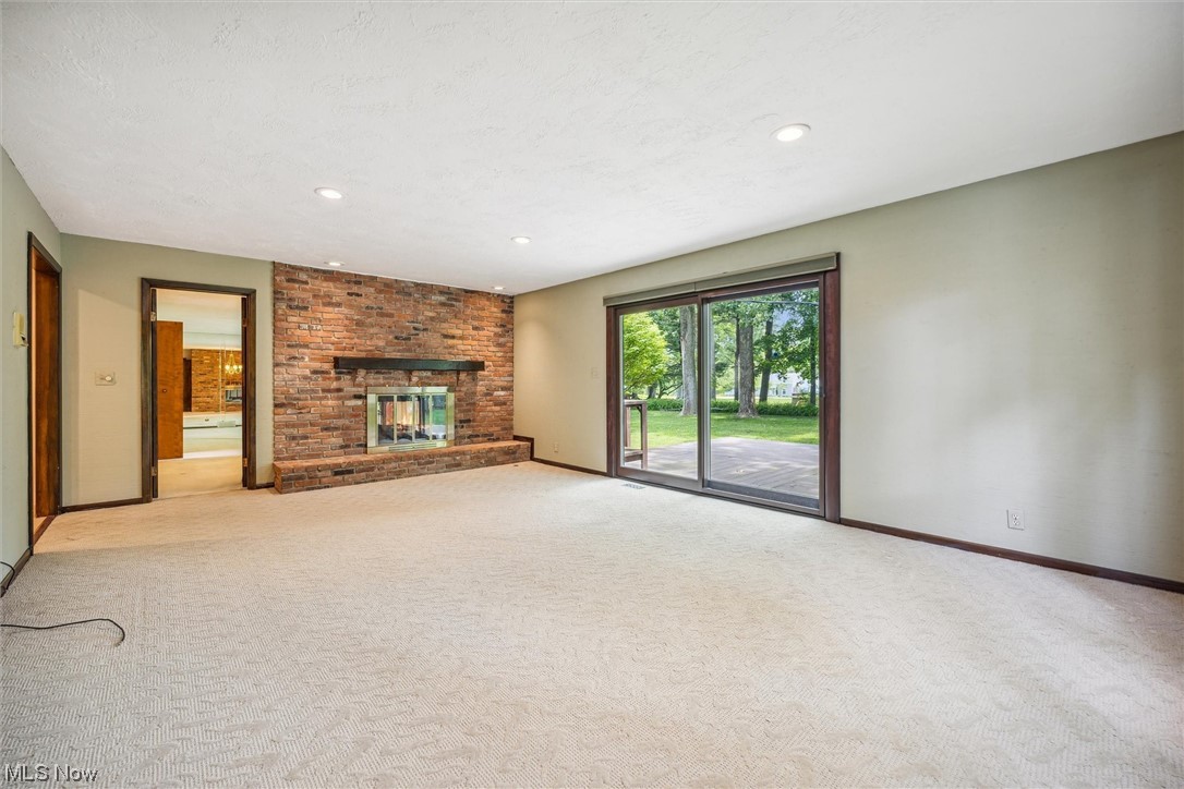 3161 Lander Road