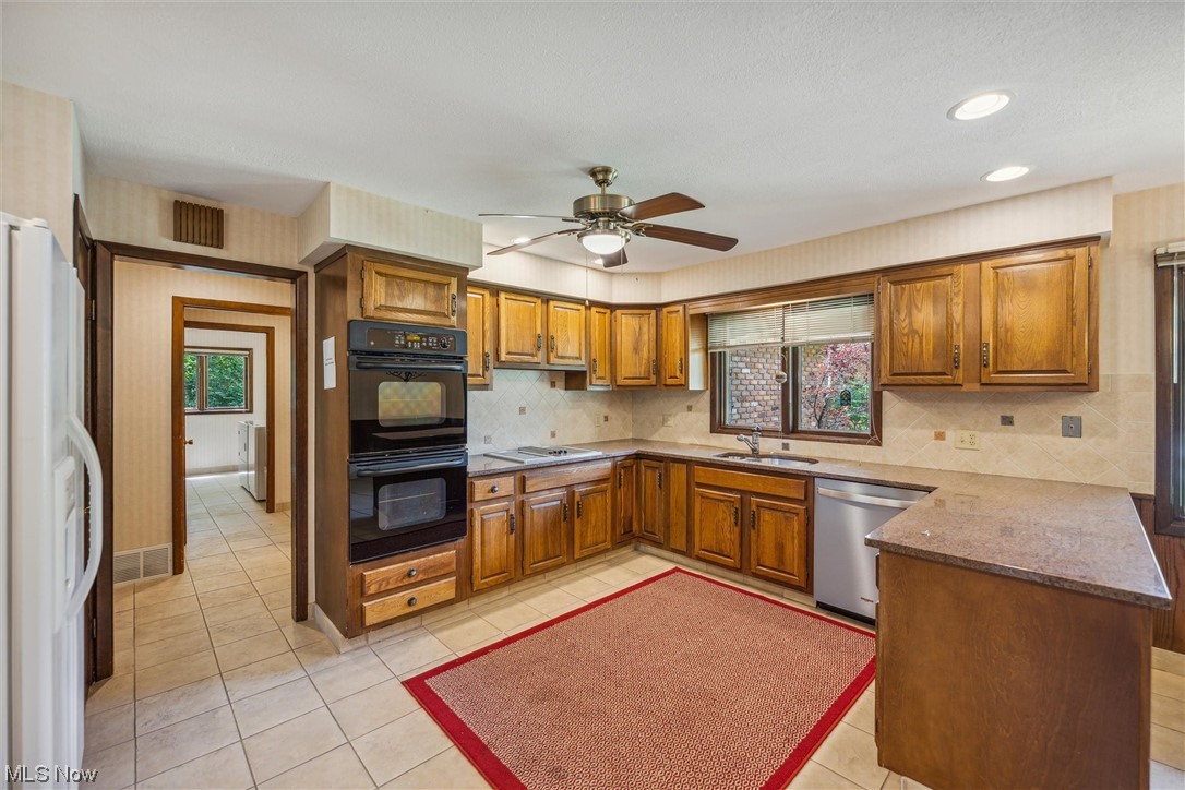 3161 Lander Road
