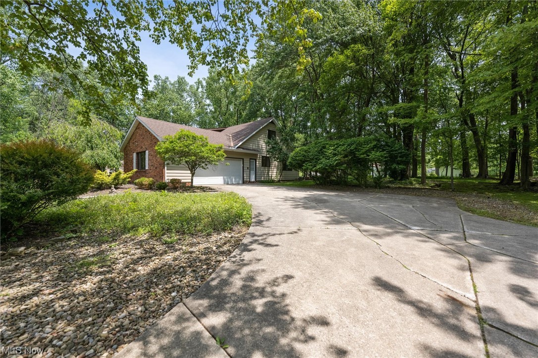 3161 Lander Road