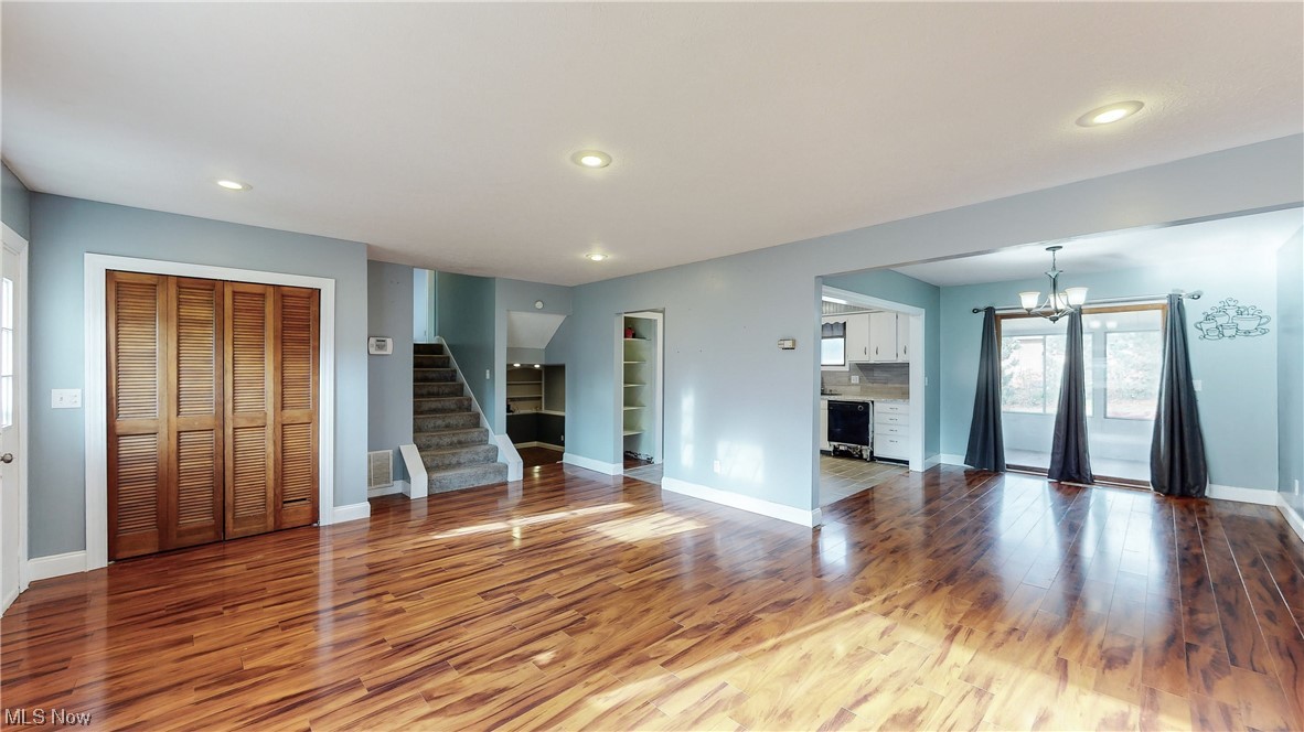 5510 Hollywood Drive