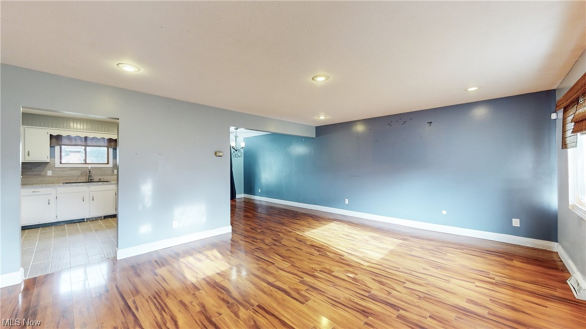 5510 Hollywood Drive