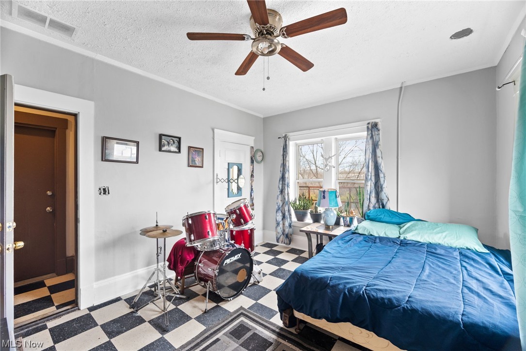 2394 W 3rd