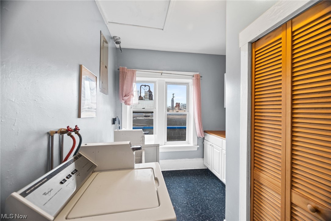 2394 W 3rd