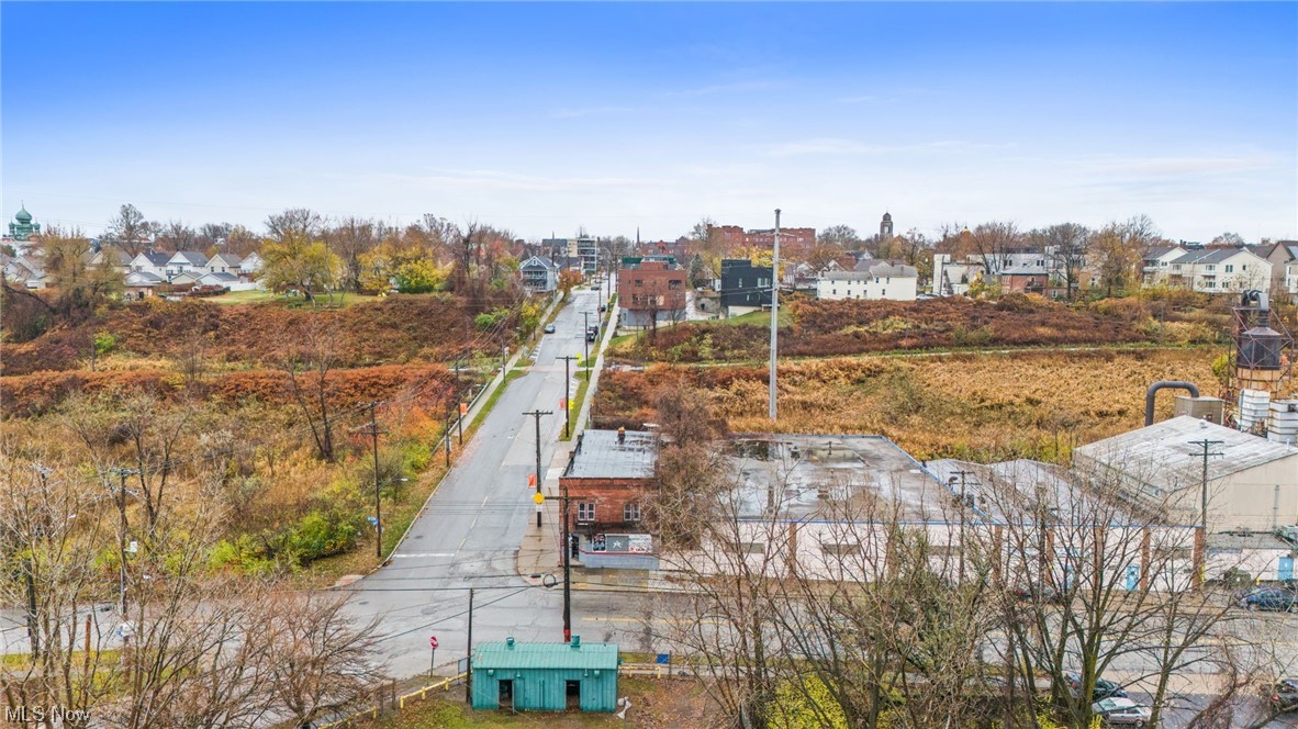 2394 W 3rd