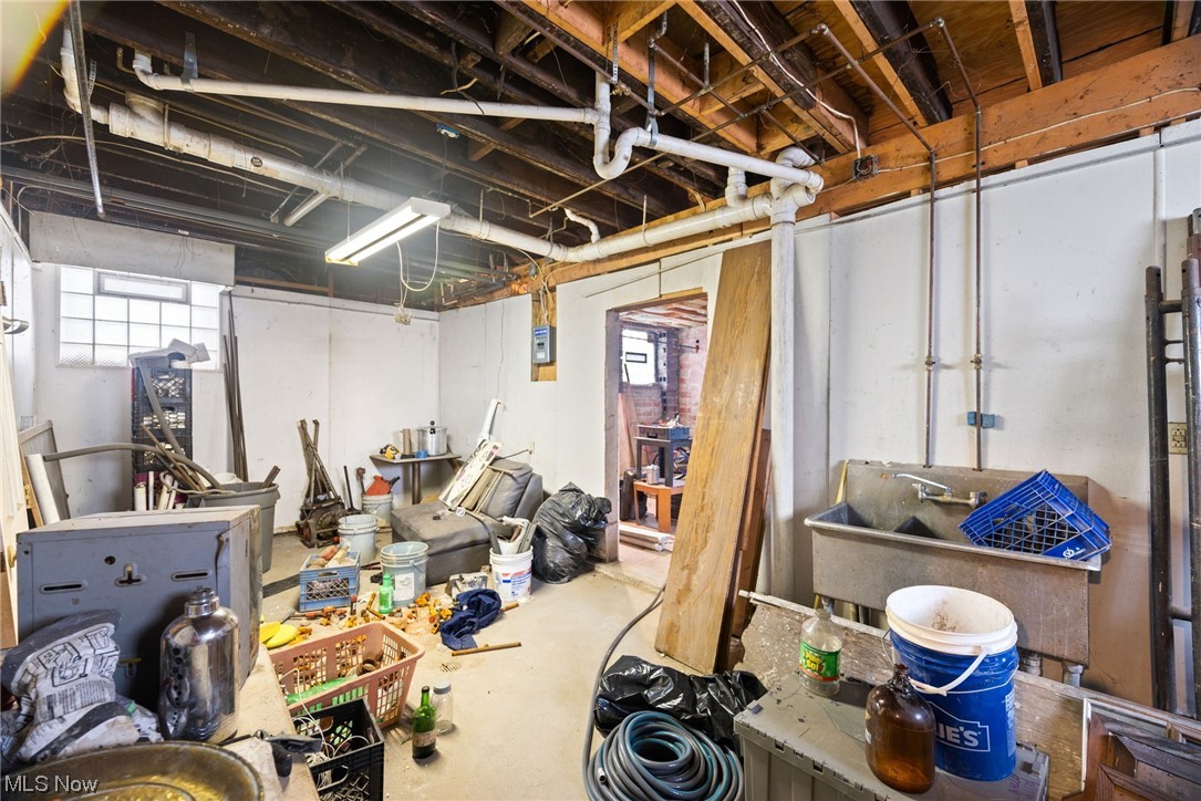 2394 W 3rd