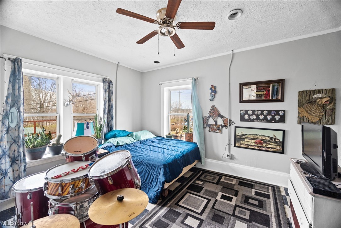 2394 W 3rd