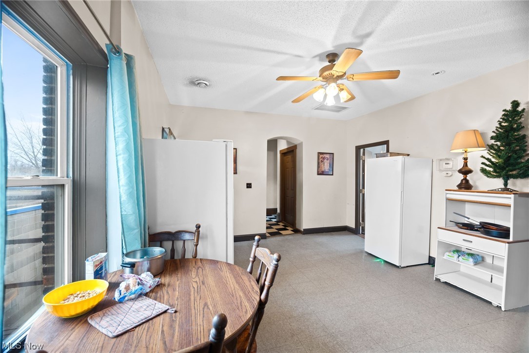 2394 W 3rd