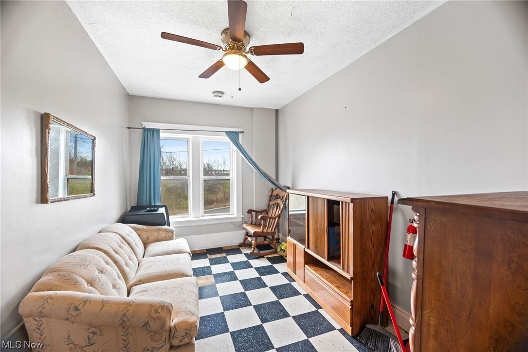 2394 W 3rd