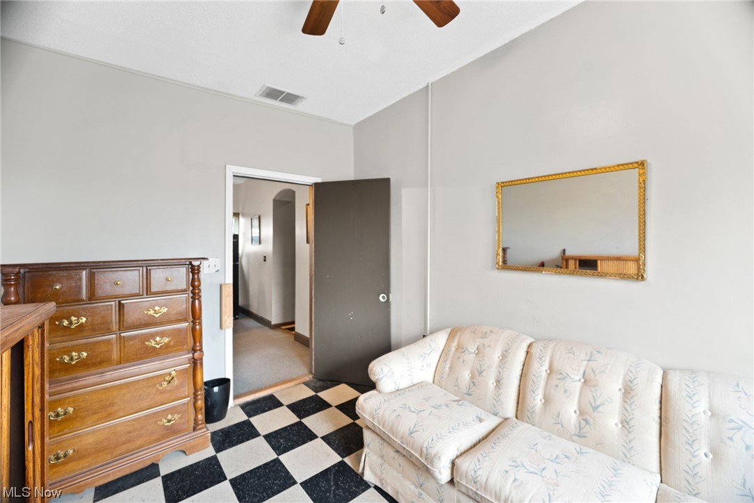 2394 W 3rd