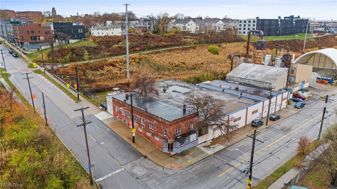 2394 W 3rd