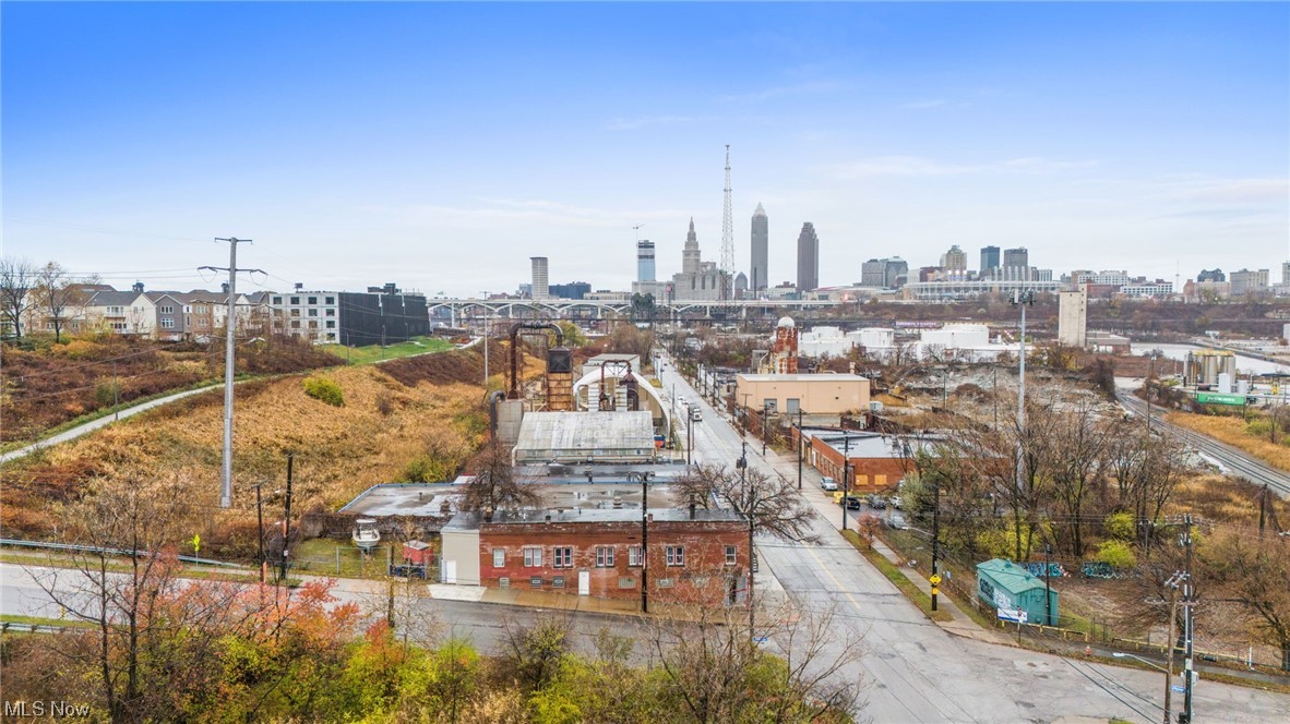 2394 W 3rd