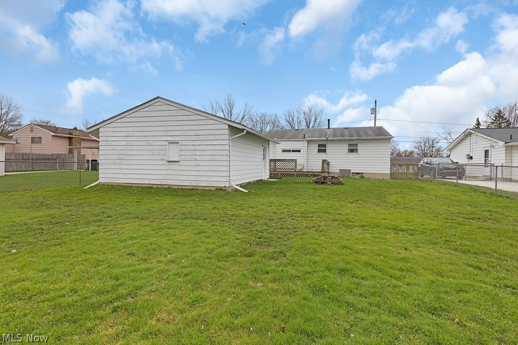 912 Rosewood Drive