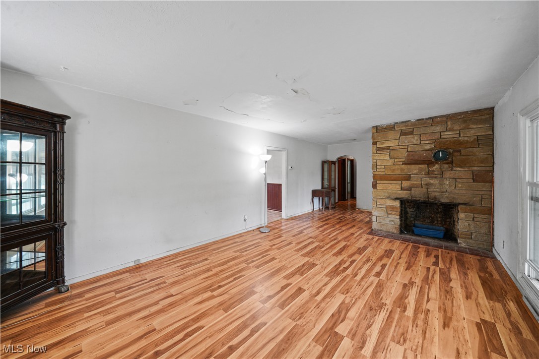 1081 E Garfield Road