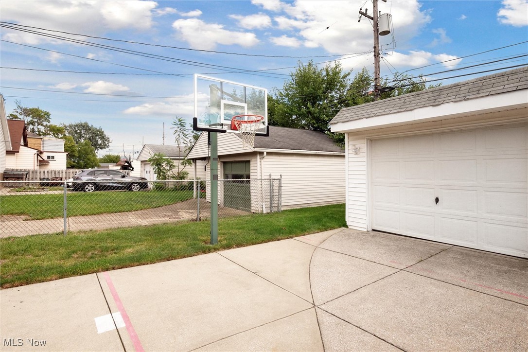 6107 Orchard Avenue