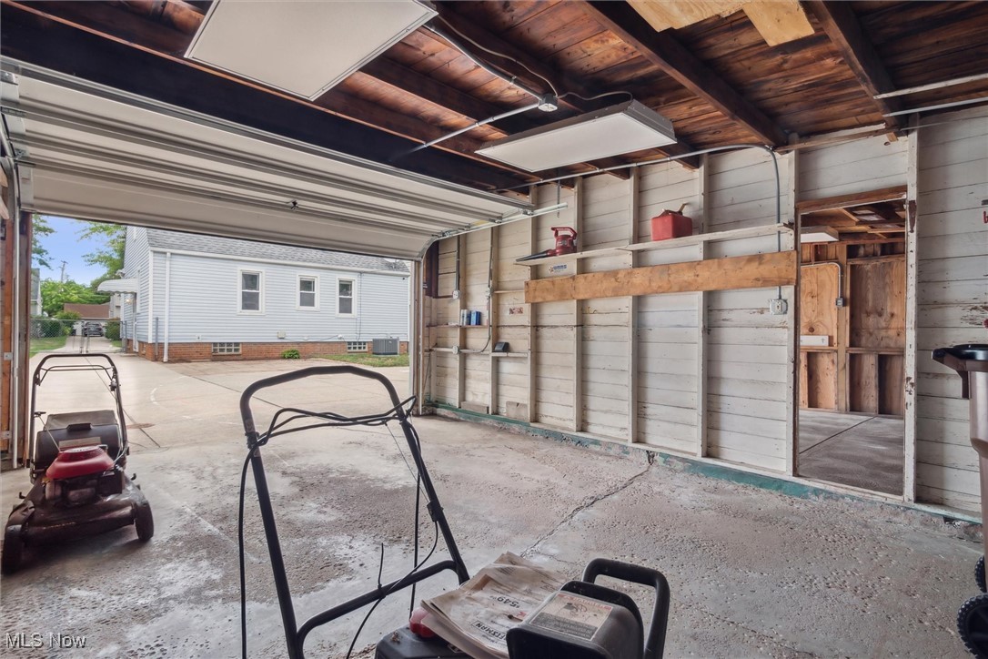 6107 Orchard Avenue