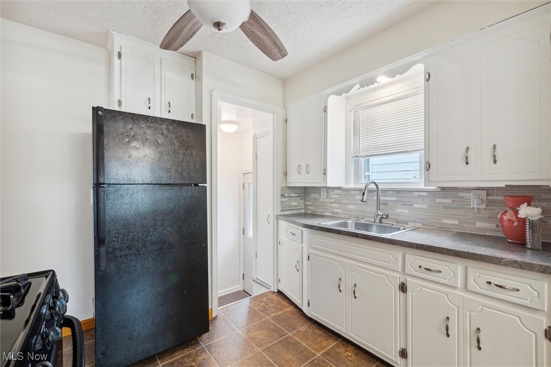 6107 Orchard Avenue