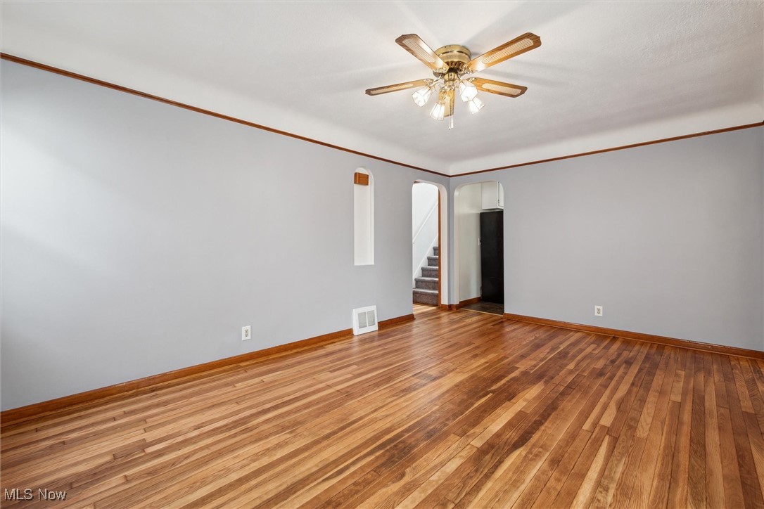 6107 Orchard Avenue