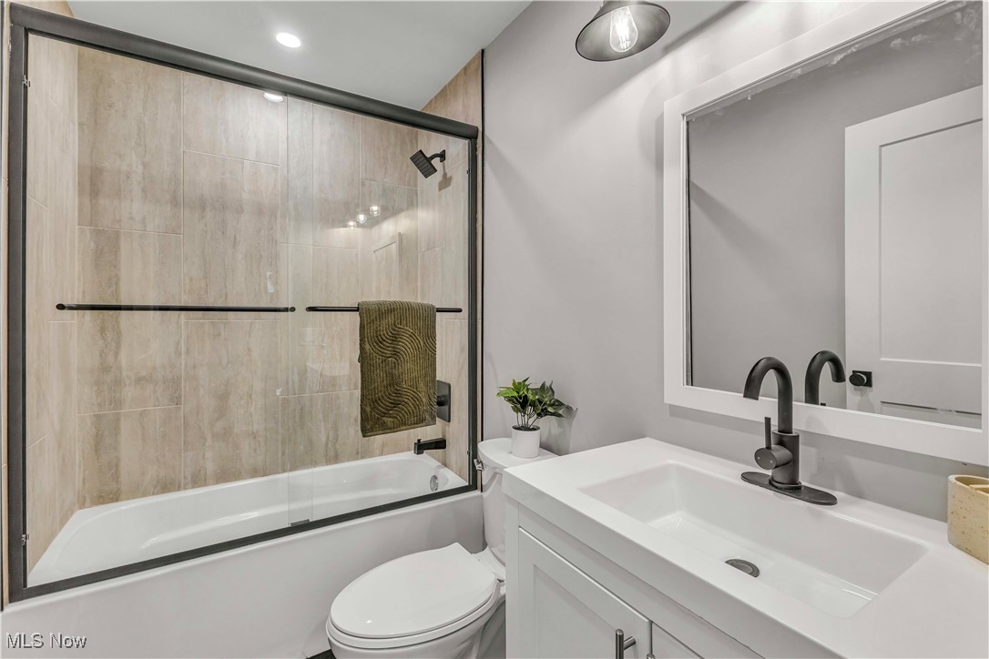 2130 W 42nd Street 2