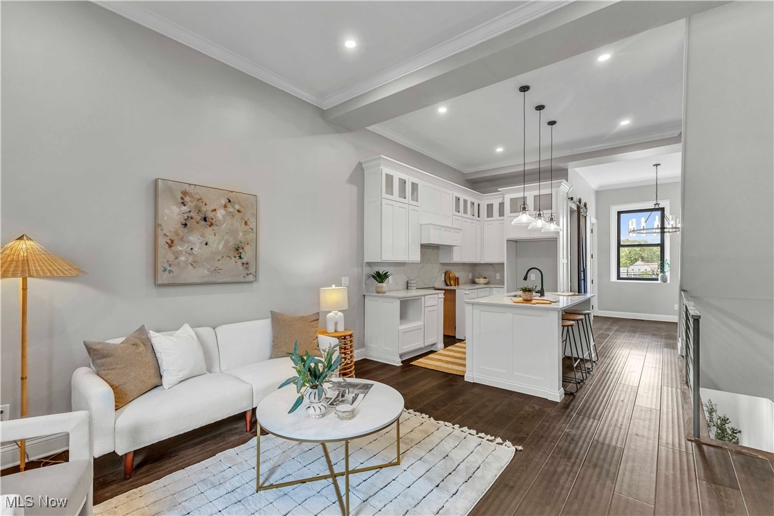 2130 W 42nd Street 2