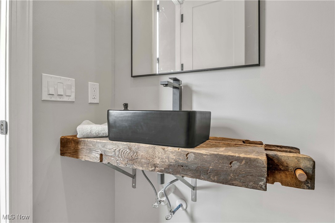 2130 W 42nd Street 2