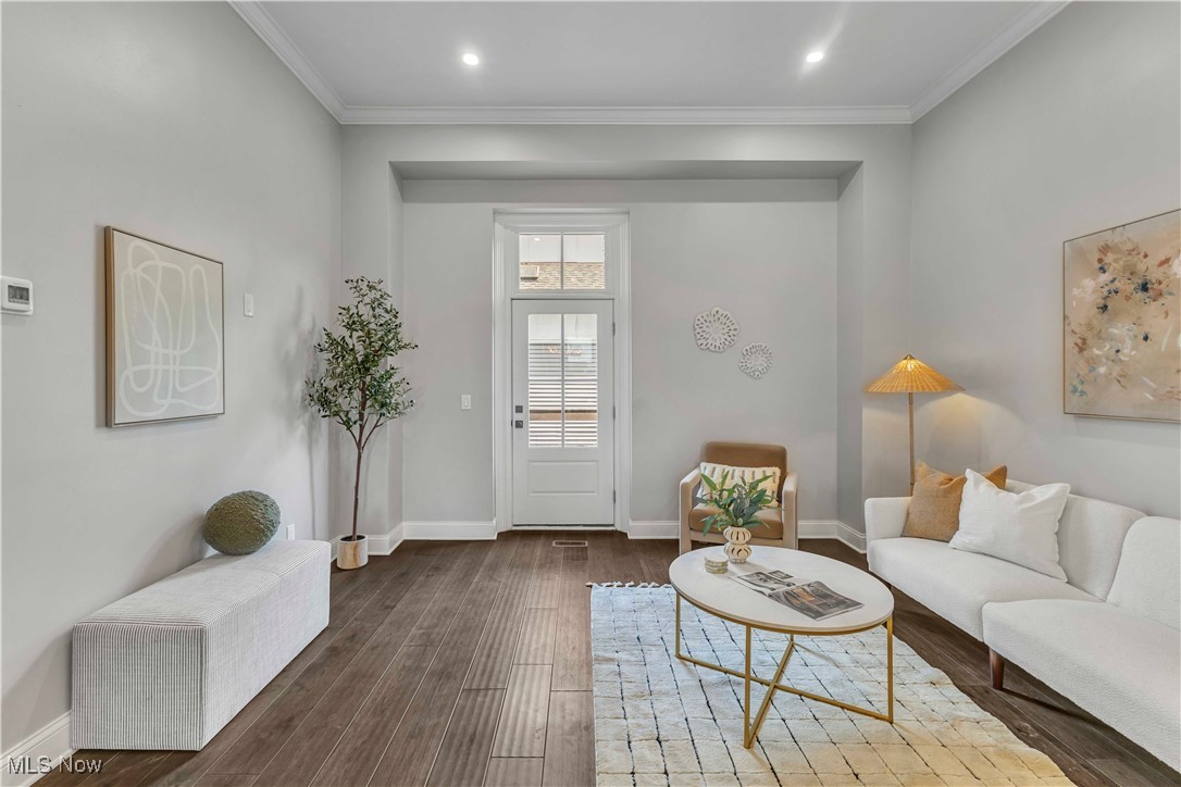 2130 W 42nd Street 2