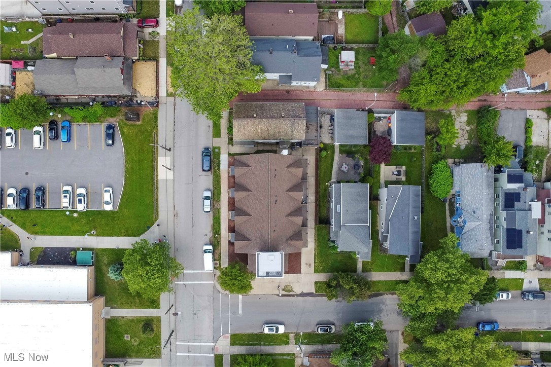 2130 W 42nd Street 2