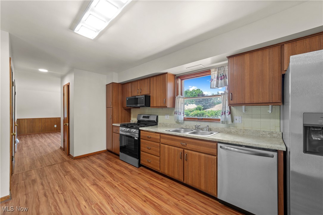6439 Beverly Drive