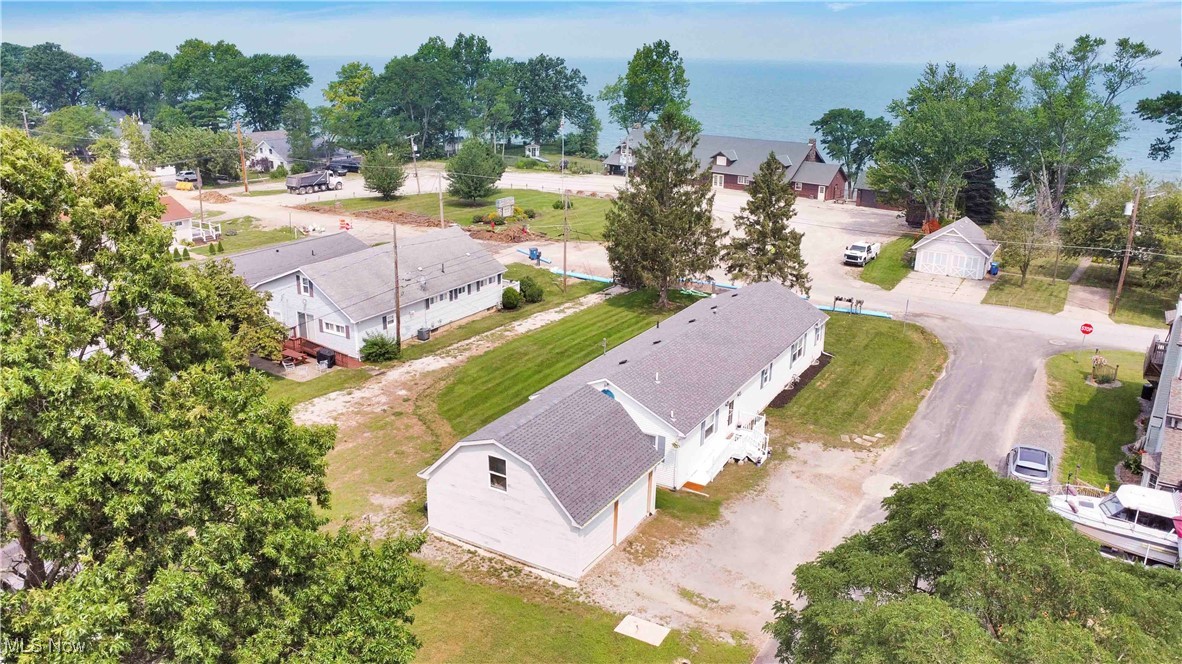 3753 Edgewater Drive