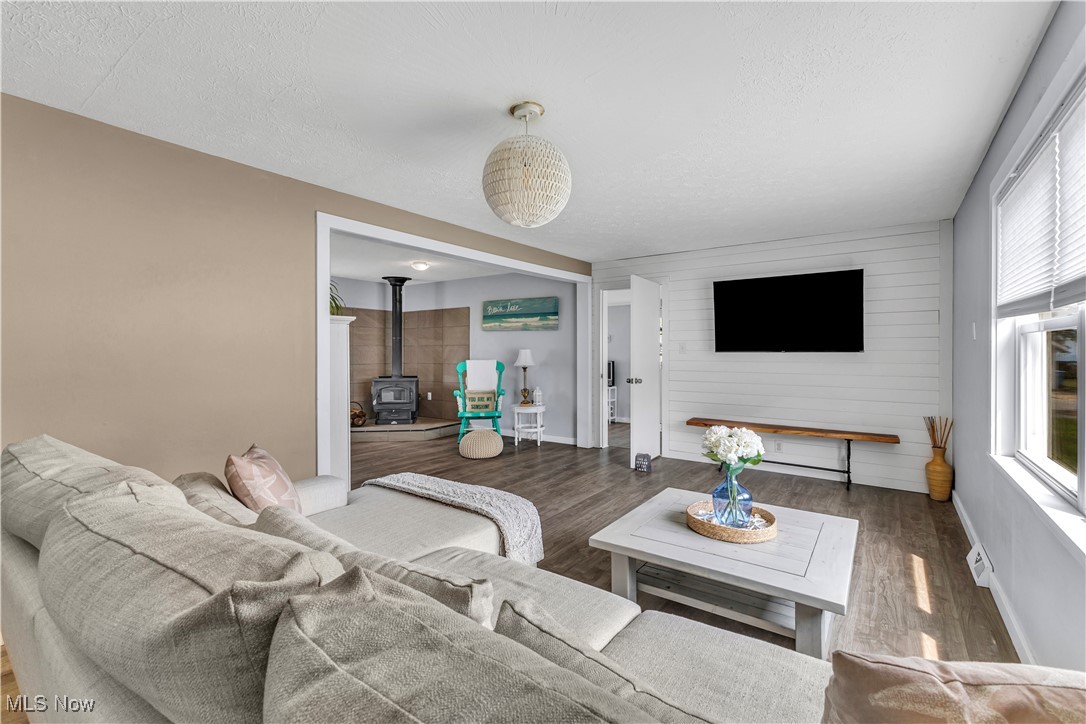 3753 Edgewater Drive