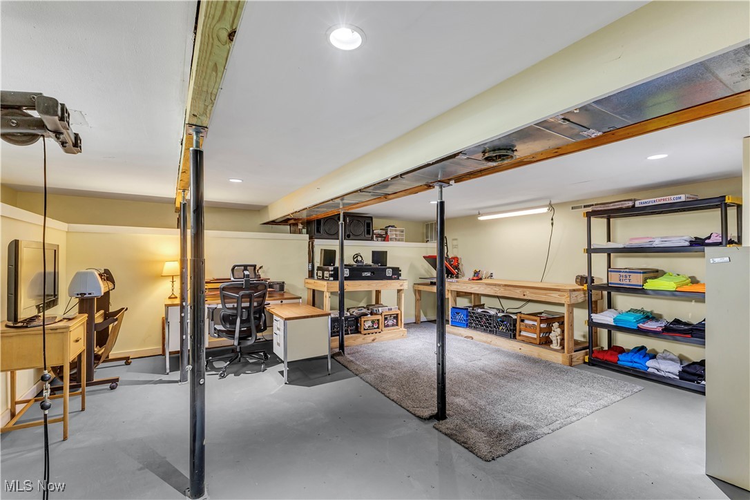 3753 Edgewater Drive