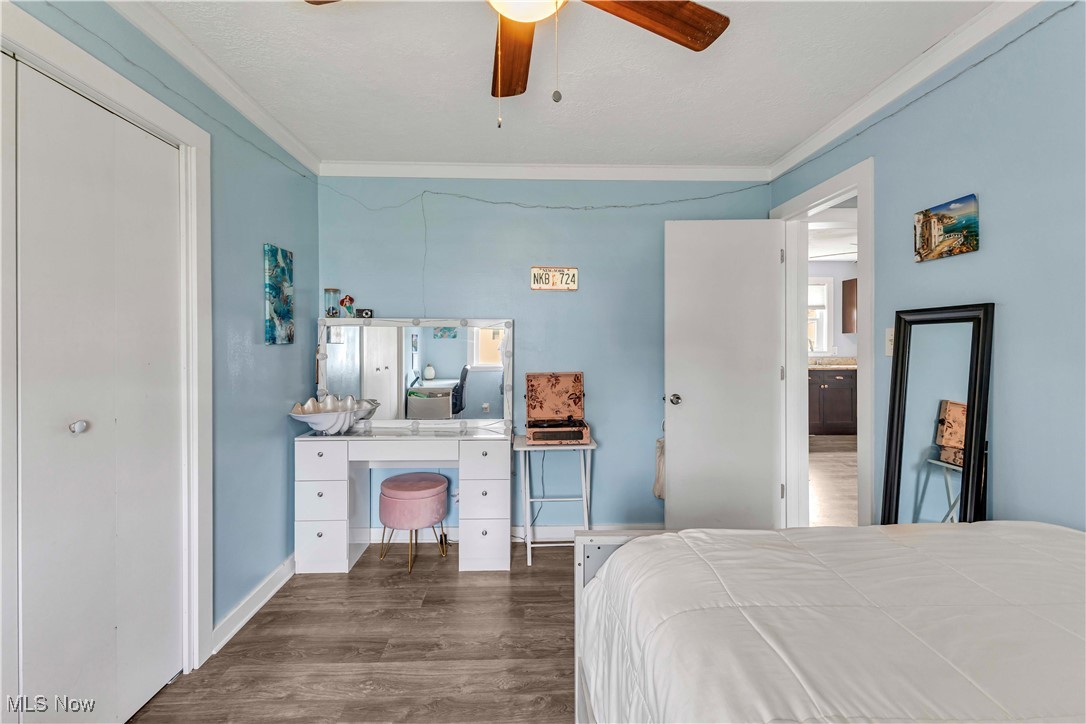 3753 Edgewater Drive
