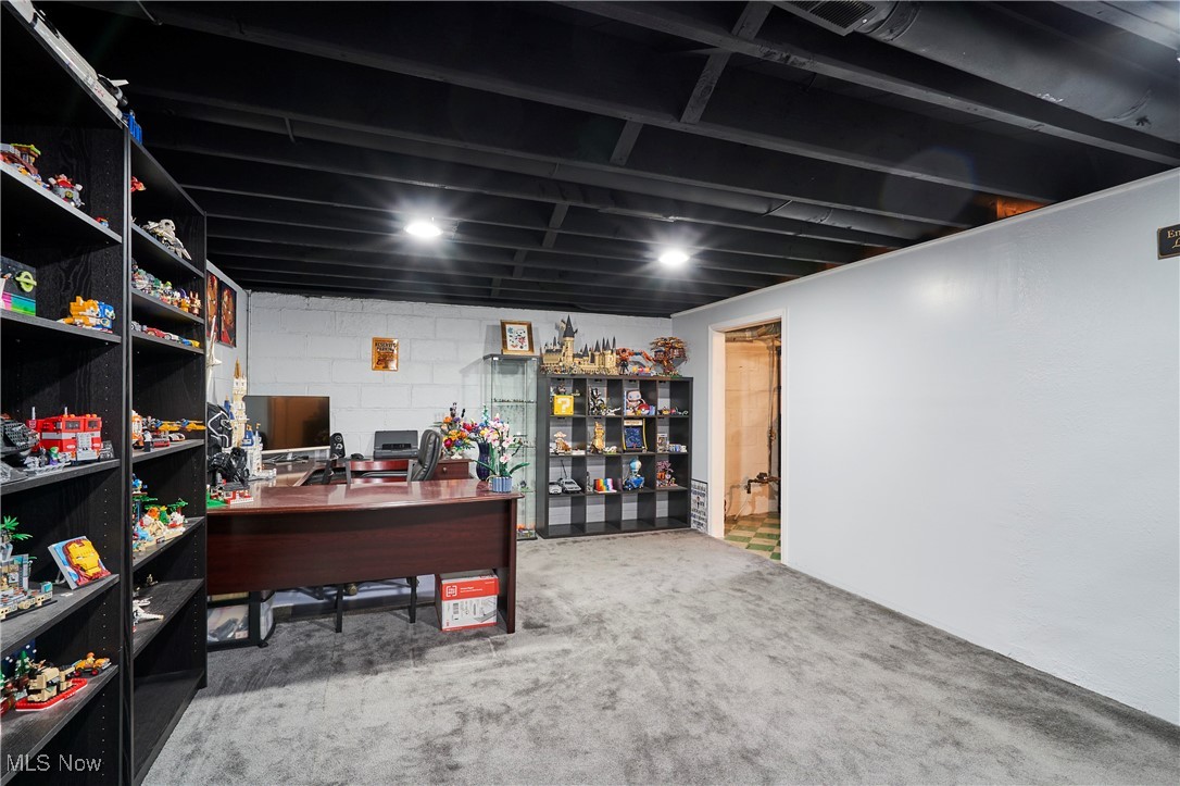 3100 W Ridgewood Drive