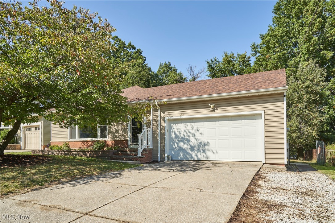 3100 W Ridgewood Drive