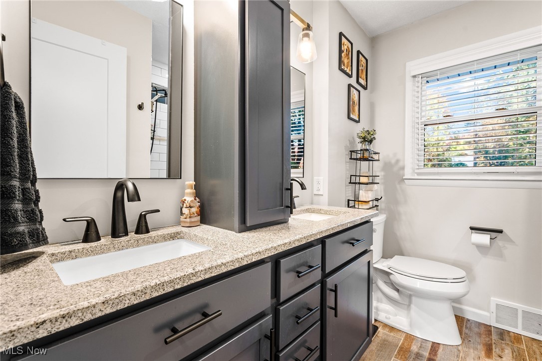 5023 E Edgerton Road