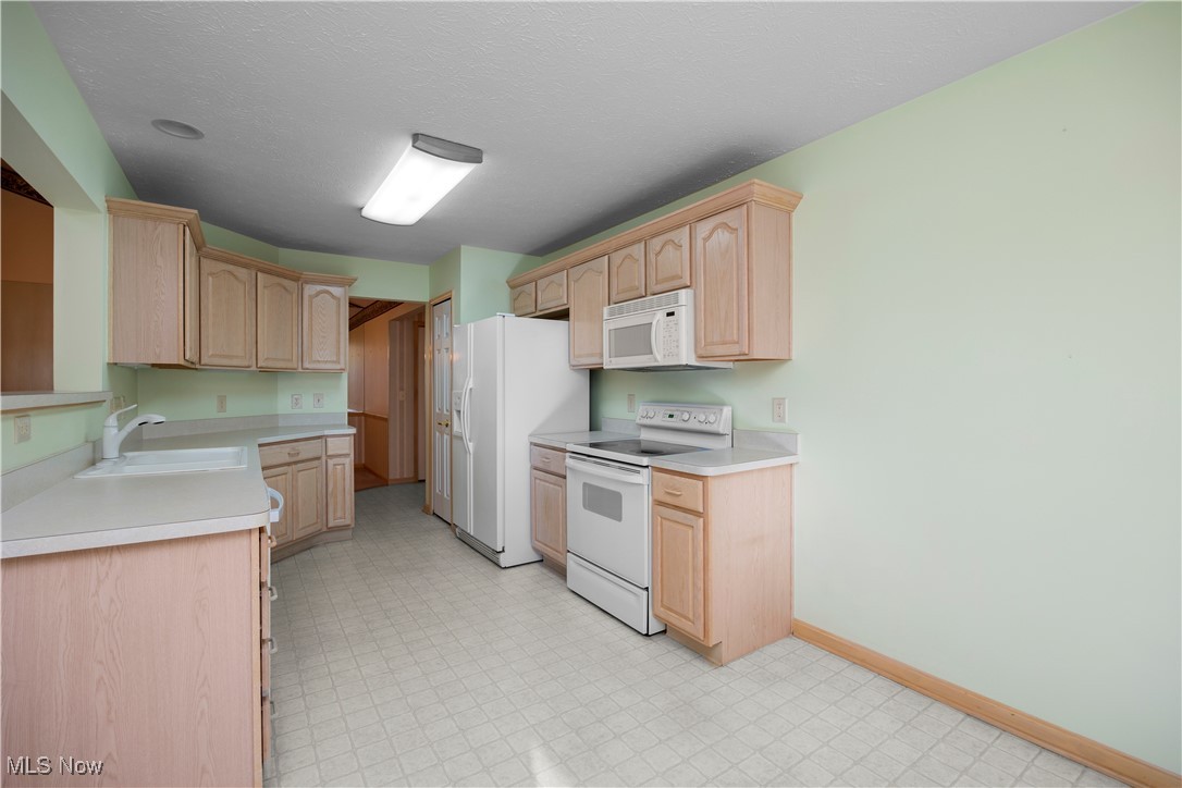 30621 Iris Court