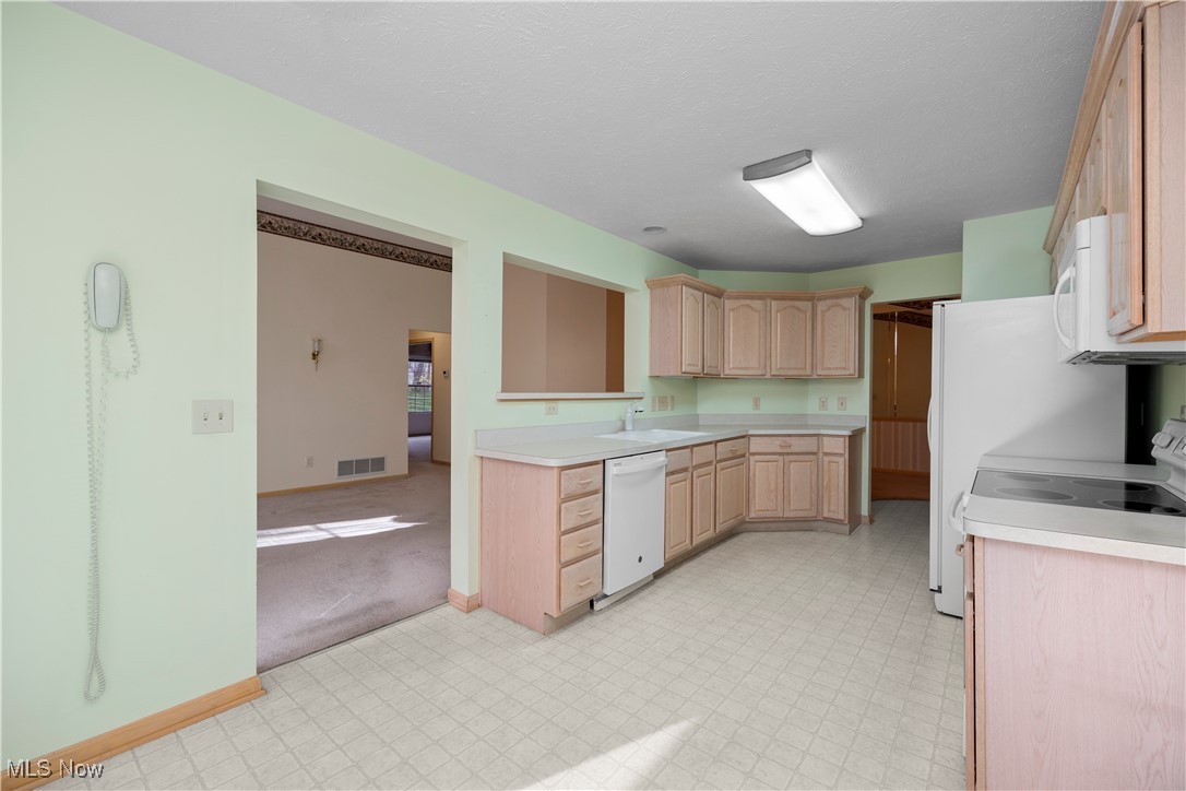 30621 Iris Court